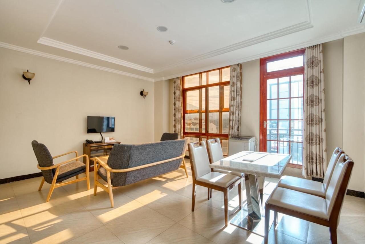 Kibo Palace Apartments Аруша Екстер'єр фото