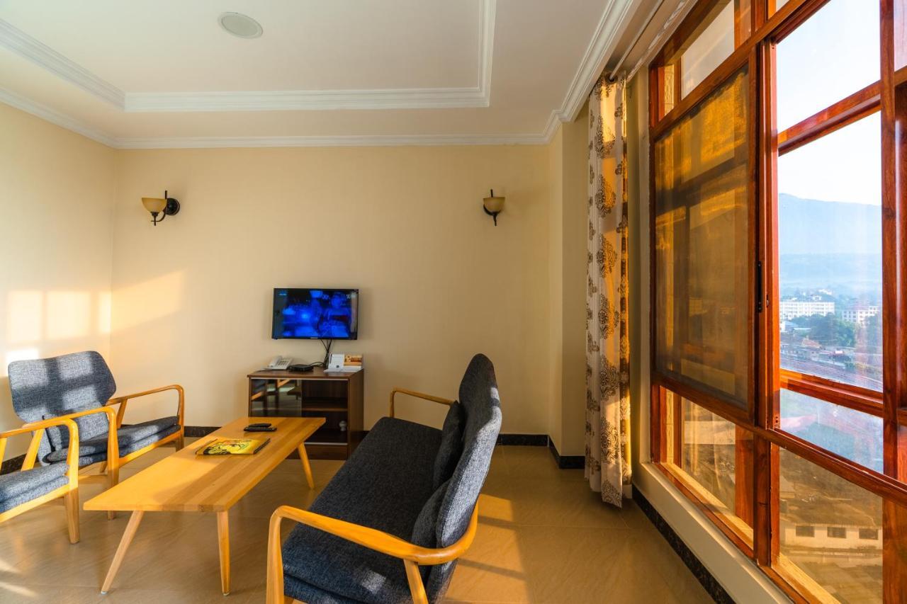 Kibo Palace Apartments Аруша Екстер'єр фото