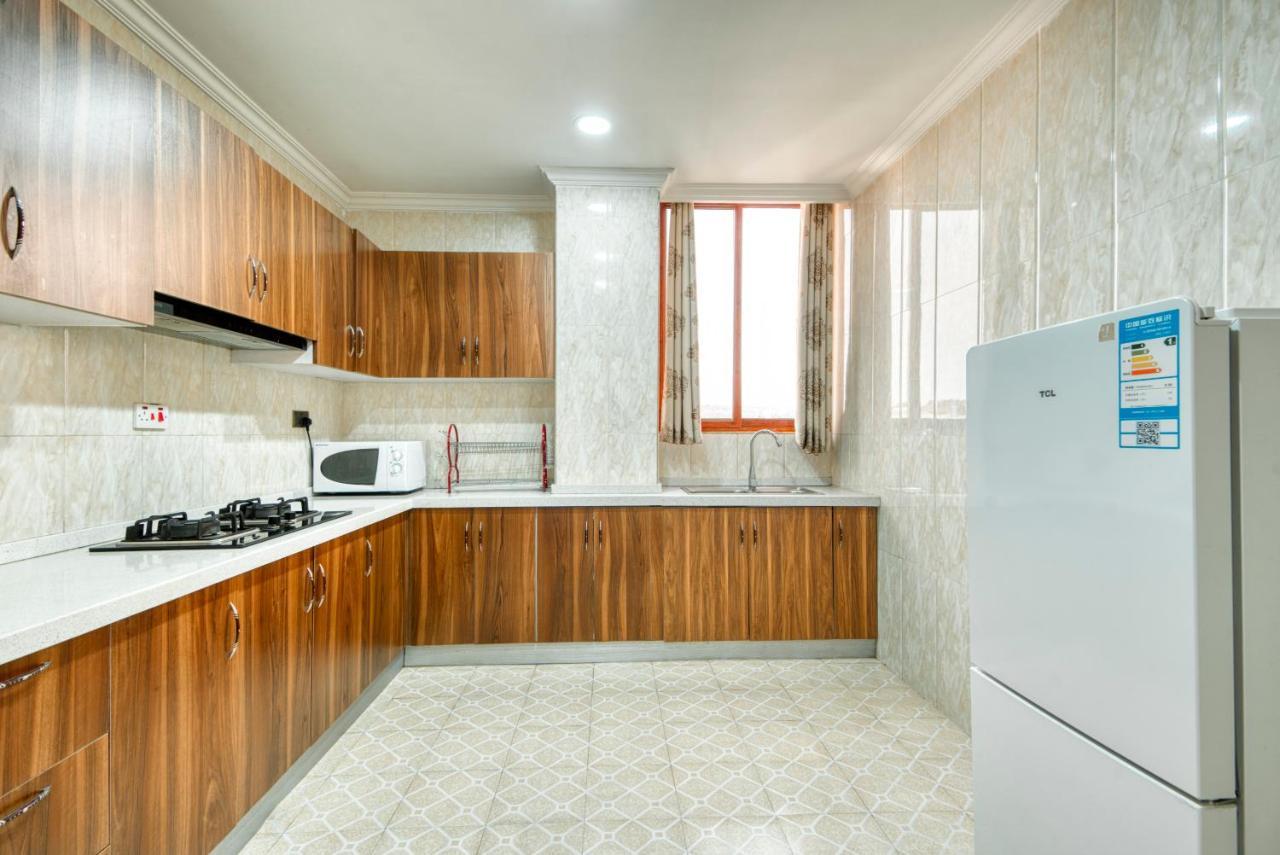 Kibo Palace Apartments Аруша Екстер'єр фото