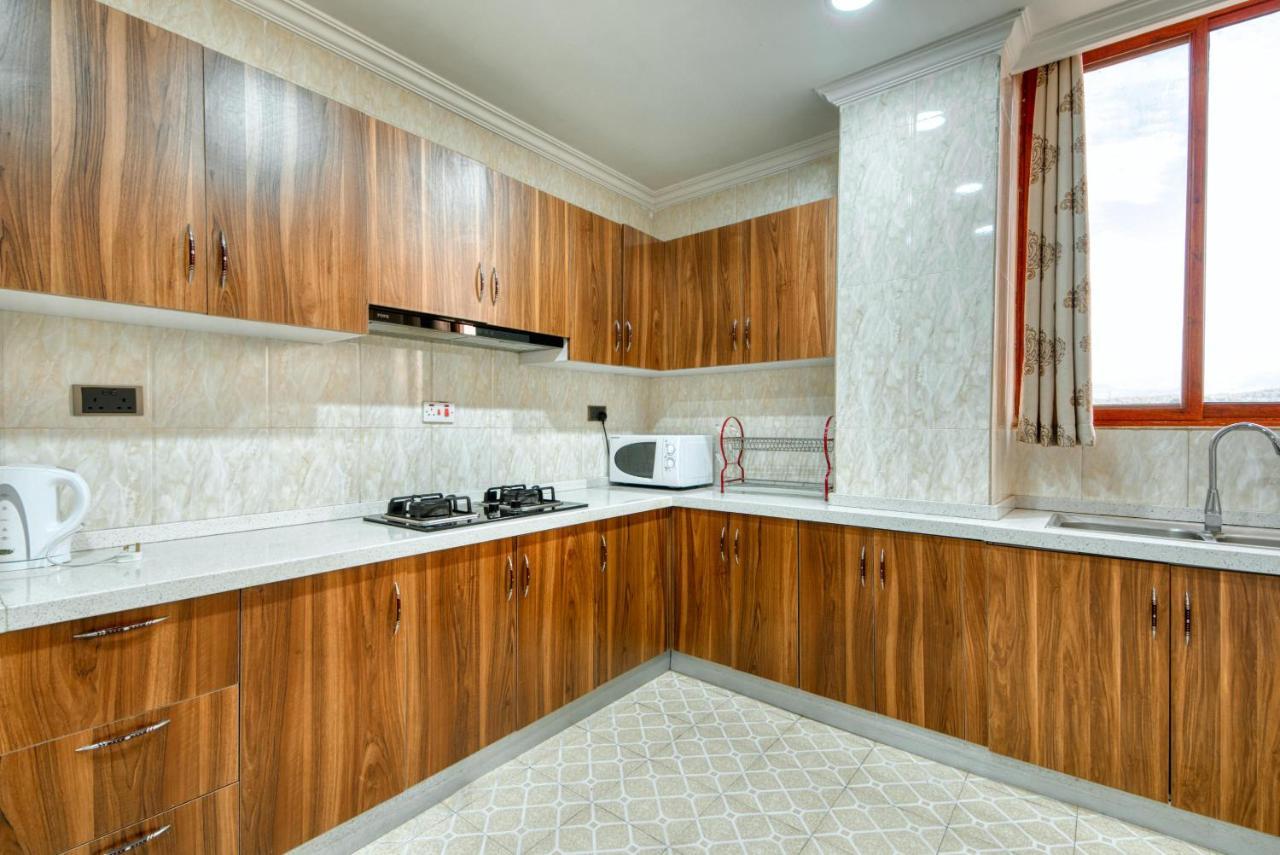 Kibo Palace Apartments Аруша Екстер'єр фото