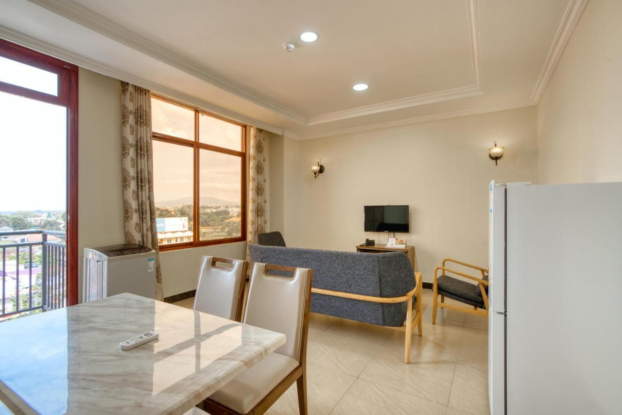 Kibo Palace Apartments Аруша Екстер'єр фото